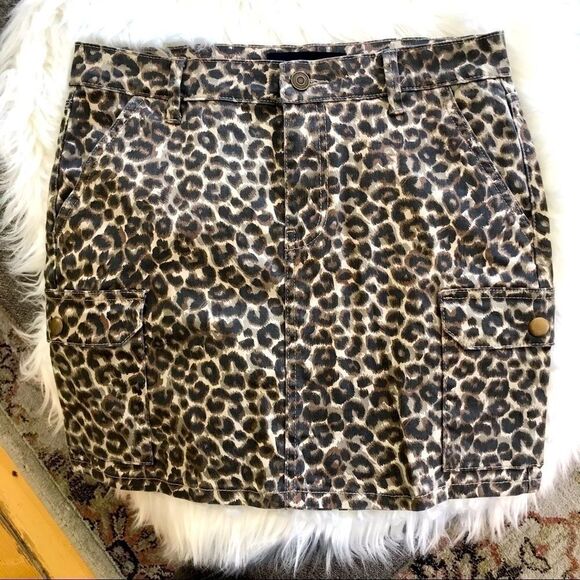 Ashley Mason leopard print cargo style mini skirt - Picture 1 of 4
